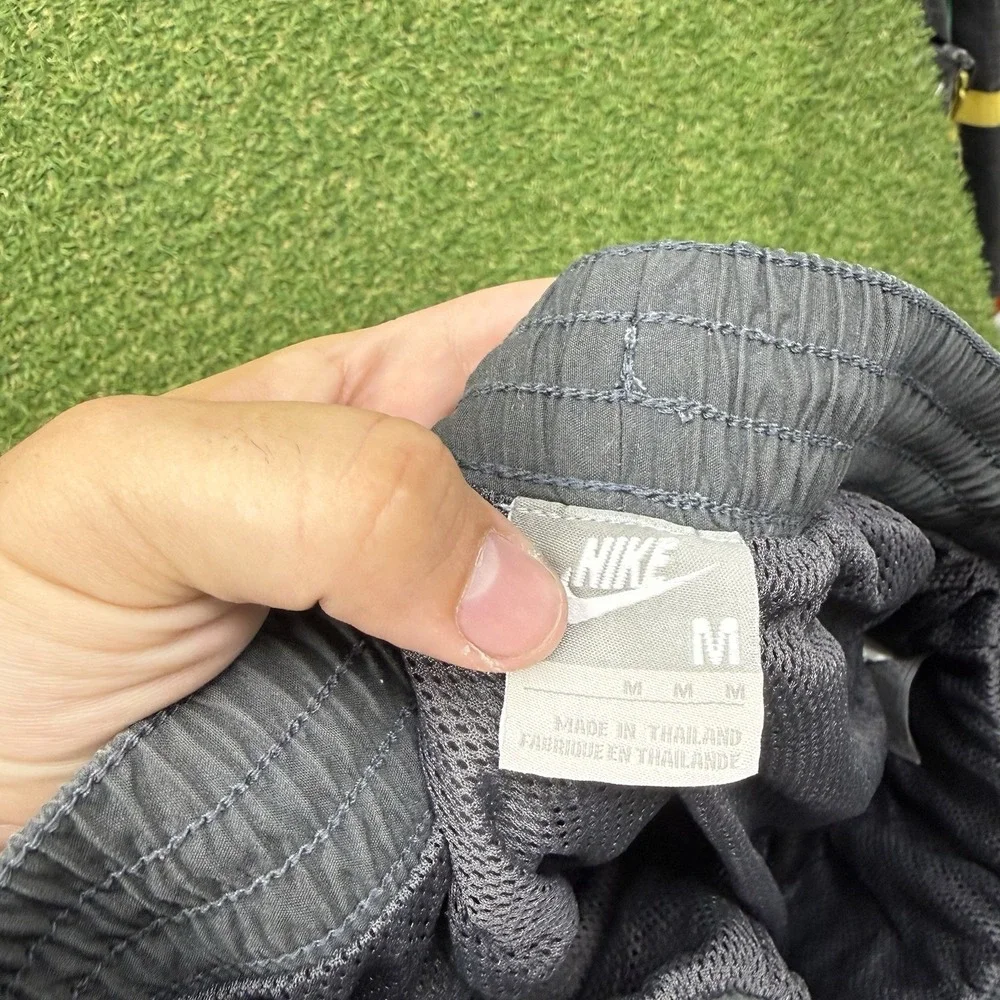 Nike shop confidence